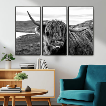 83810-MGV-CV-36X24-Highland Cow Wall Art – Black and White Highland Cattle Print, Rustic Farmhouse Animal Decor for Living Room or Office