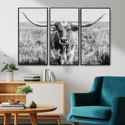 77320-MGV-CV-36X24-Texas Longhorn Wall Art – Black and White Western Cattle Canvas Print, Rustic Farmhouse Animal Photography Decor for Living Room,