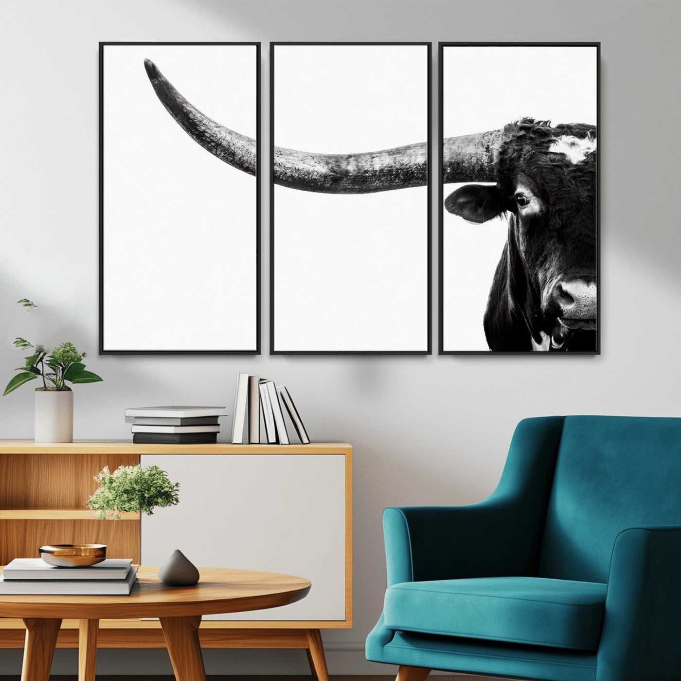 31699-MGV-CV-36X24-Longhorn Wall Art – Black and White Texas Longhorn Cow Canvas Print, Rustic Western Farmhouse Artwork for Living Room, Bedroom or