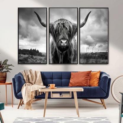17924-MGV-CV-36X24-Highland Cow Wall Art – Black and White Rustic Longhorn Cattle Canvas Print, Farmhouse Animal Photography Decor for Country Home