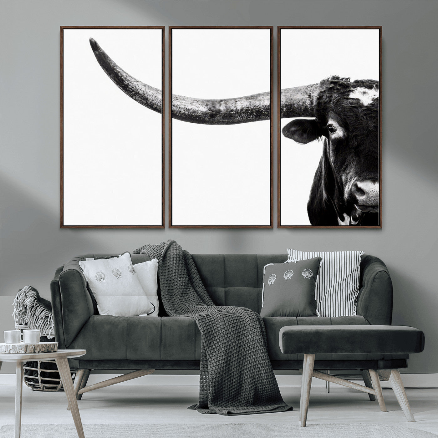 31699-MGV-CV-36X24-Longhorn Wall Art – Black and White Texas Longhorn Cow Canvas Print, Rustic Western Farmhouse Artwork for Living Room, Bedroom or
