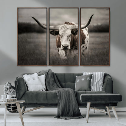 69238-MGV-CV-36X24-Longhorn Bull Wall Art – Rustic Black and White Texas Cattle Canvas Print, Western Farmhouse Animal Photography for Living Room,