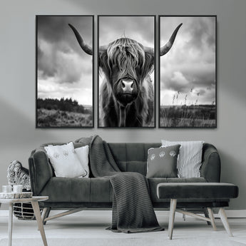 17924-MGV-CV-36X24-Highland Cow Wall Art – Black and White Rustic Longhorn Cattle Canvas Print, Farmhouse Animal Photography Decor for Country Home