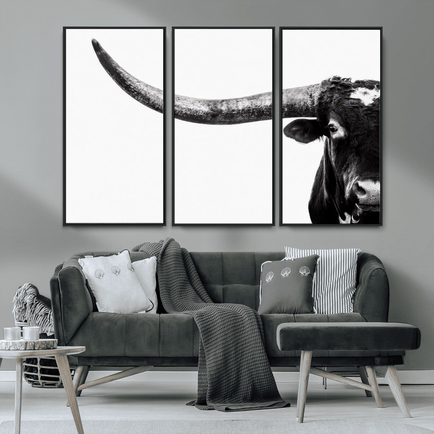 31699-MGV-CV-36X24-Longhorn Wall Art – Black and White Texas Longhorn Cow Canvas Print, Rustic Western Farmhouse Artwork for Living Room, Bedroom or