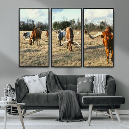 39144651-MGV-CV-36X24-Texas Longhorns Wall Art Canvas Print, Framed Rustic Farm Scene Art Picture Print, Western Cattle Perfect Rustic Farmhouse Decor