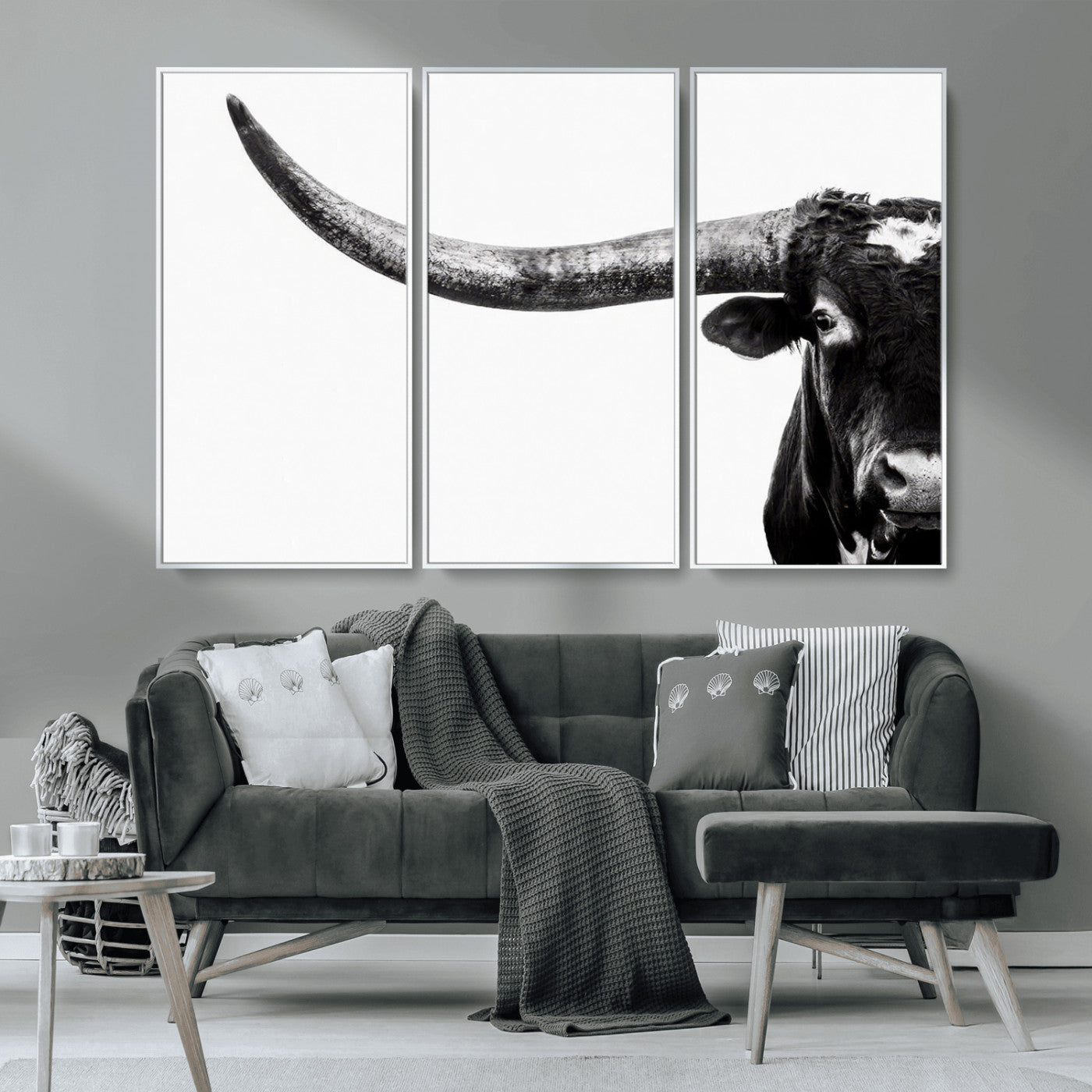 31699-MGV-CV-36X24-Longhorn Wall Art – Black and White Texas Longhorn Cow Canvas Print, Rustic Western Farmhouse Artwork for Living Room, Bedroom or