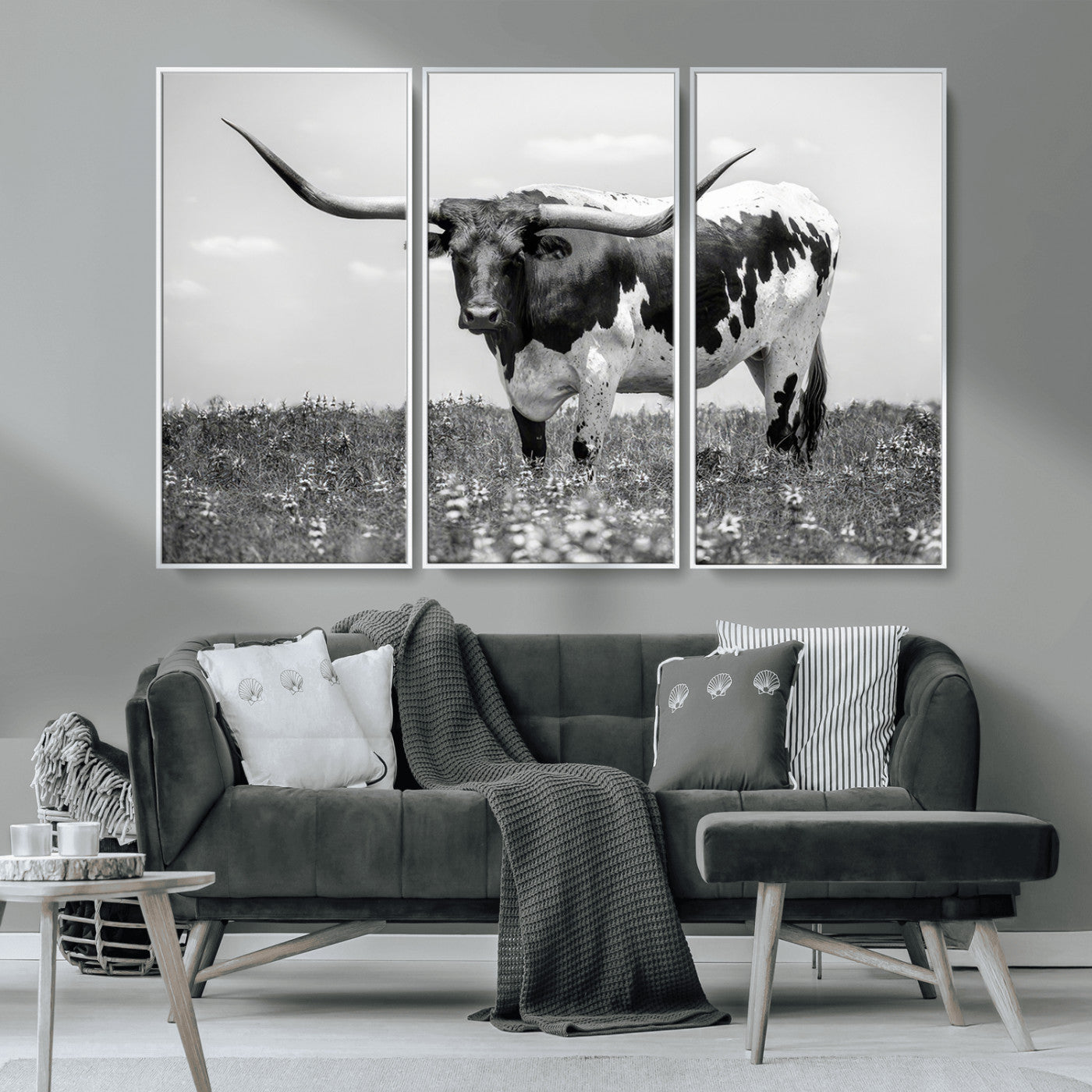 94709-MGV-CV-36X24-Texas Longhorn Wall Art – Black and White Bull Photography Canvas Print, Western Farmhouse Wall Decor for Living Room, Office or