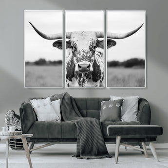 20272-MGV-CV-36X24-Texas Longhorn Wall Art – Black and White Cowboy Western Canvas Print, Rustic Farmhouse Cattle Photography Decor for Ranch, Barn