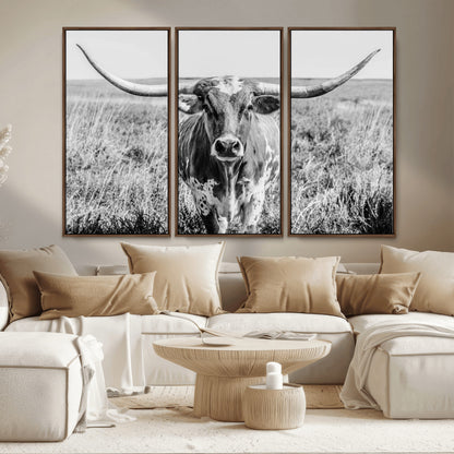 77320-MGV-CV-36X24-Texas Longhorn Wall Art – Black and White Western Cattle Canvas Print, Rustic Farmhouse Animal Photography Decor for Living Room,