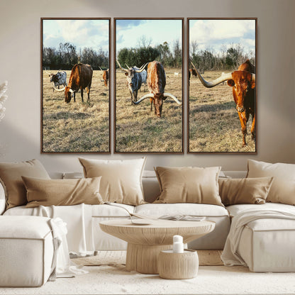 39144651-MGV-CV-36X24-Texas Longhorns Wall Art Canvas Print, Framed Rustic Farm Scene Art Picture Print, Western Cattle Perfect Rustic Farmhouse Decor