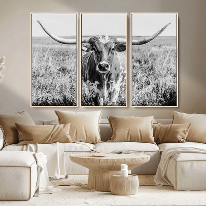 77320-MGV-CV-36X24-Texas Longhorn Wall Art – Black and White Western Cattle Canvas Print, Rustic Farmhouse Animal Photography Decor for Living Room,