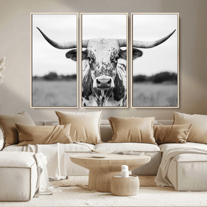 20272-MGV-CV-36X24-Highland Cow Wall Art – Black and White Western Longhorn Canvas Print, Farmhouse Living Room Decor Southwestern Animal Artwork for