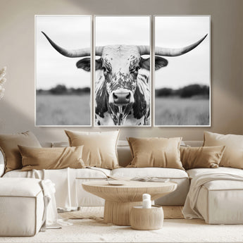 20272-MGV-CV-36X24-Texas Longhorn Wall Art – Black and White Cowboy Western Canvas Print, Rustic Farmhouse Cattle Photography Decor for Ranch, Barn