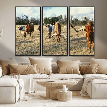 39144651-MGV-CV-36X24-Texas Longhorns Wall Art Canvas Print, Framed Rustic Farm Scene Art Picture Print, Western Cattle Perfect Rustic Farmhouse Decor