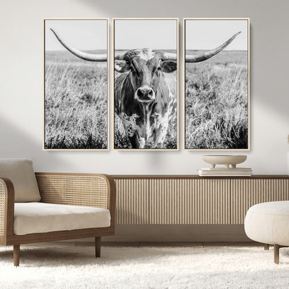 77320-MGV-CV-36X24-Texas Longhorn Wall Art – Black and White Western Cattle Canvas Print, Rustic Farmhouse Animal Photography Decor for Living Room,