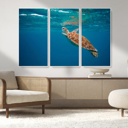 91440-MGV-CV-36X24-Sea Turtle Wall Art – Ocean Turtle Canvas Print, Underwater Marine Life Decor for Living Room, Office, Beach House or Bathroom