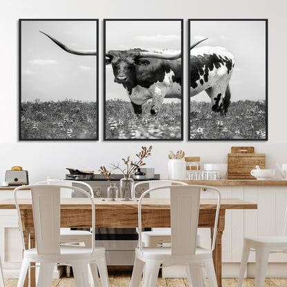 94709-MGV-CV-36X24-Texas Longhorn Wall Art – Black and White Bull Photography Canvas Print, Western Farmhouse Wall Decor for Living Room, Office or