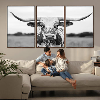 20272-MGV-CV-36X24-Texas Longhorn Wall Art – Black and White Cowboy Western Canvas Print, Rustic Farmhouse Cattle Photography Decor for Ranch, Barn