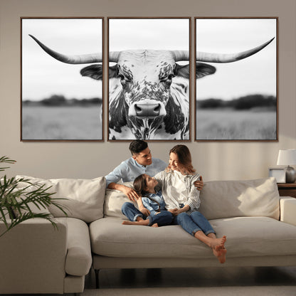 20272-MGV-CV-36X24-Texas Longhorn Wall Art – Black and White Cowboy Western Canvas Print, Rustic Farmhouse Cattle Photography Decor for Ranch, Barn