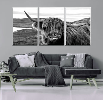 83810-MGV-CV-36X24-Highland Cow Wall Art – Black and White Highland Cattle Print, Rustic Farmhouse Animal Decor for Living Room or Office