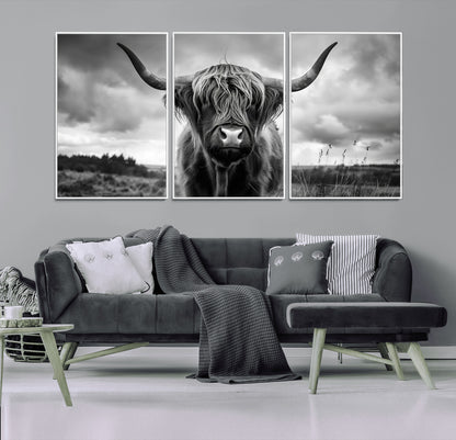 17924-MGV-CV-36X24-Highland Cow Wall Art – Black and White Rustic Longhorn Cattle Canvas Print, Farmhouse Animal Photography Decor for Country Home