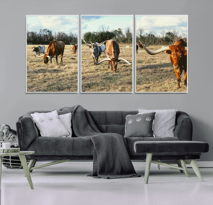 39144651-MGV-CV-36X24-Texas Longhorns Wall Art Canvas Print, Framed Rustic Farm Scene Art Picture Print, Western Cattle Perfect Rustic Farmhouse Decor