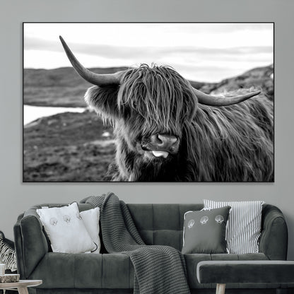 83810-MGV-CV-36X24-Highland Cow Wall Art – Black and White Highland Cattle Print, Rustic Farmhouse Animal Decor for Living Room