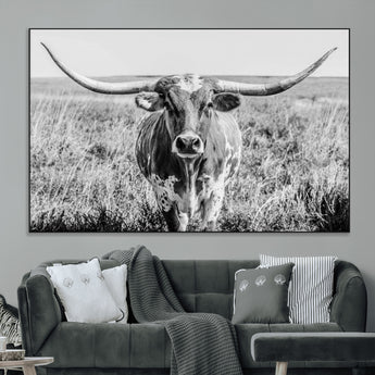 77320-MGV-CV-36X24-Texas Longhorn Wall Art – Black and White Western Cattle Canvas Print, Rustic Farmhouse Animal Photography Decor for Living Room,