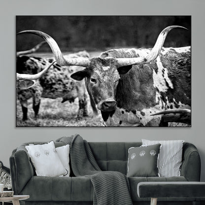 15425553-MGV-CV-36X24-Western Wall Art – Longhorn Cattle Black and White Canvas Print, Rustic Ranch Photography Decor for Bedroom, Living Room, Office,