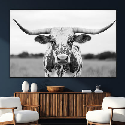 20272-SEG-FC-51X34_Oversize_Oversize-Texas Longhorn Wall Art – Black and White Cowboy Western Canvas Print, Rustic Farmhouse Cattle Photography Decor for Ranch, Barn
