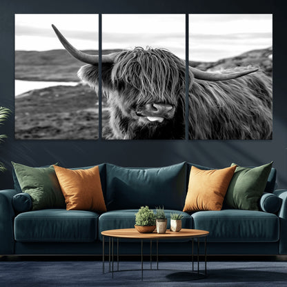 83810-MGV-CV-36X24-Highland Cow Wall Art – Black and White Highland Cattle Print, Rustic Farmhouse Animal Decor for Living Room or Office