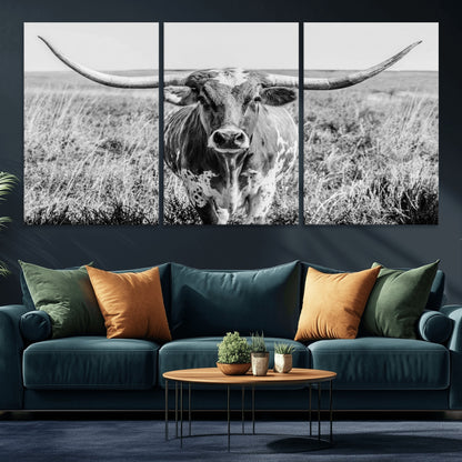 77320-MGV-CV-36X24-Texas Longhorn Wall Art – Black and White Western Cattle Canvas Print, Rustic Farmhouse Animal Photography Decor for Living Room,