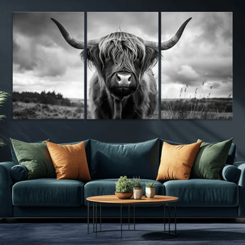 17924-MGV-CV-36X24-Highland Cow Wall Art – Black and White Rustic Longhorn Cattle Canvas Print, Farmhouse Animal Photography Decor for Country Home