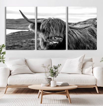 83810-MGV-CV-36X24-Highland Cow Wall Art – Black and White Highland Cattle Print, Rustic Farmhouse Animal Decor for Living Room or Office