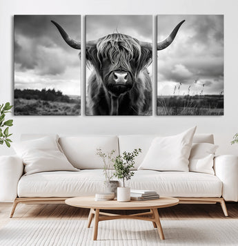 17924-MGV-CV-36X24-Highland Cow Wall Art – Black and White Rustic Longhorn Cattle Canvas Print, Farmhouse Animal Photography Decor for Country Home