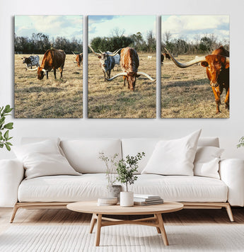 39144651-MGV-CV-36X24-Texas Longhorns Wall Art Canvas Print, Framed Rustic Farm Scene Art Picture Print, Western Cattle Perfect Rustic Farmhouse Decor