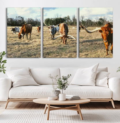 39144651-MGV-CV-36X24-Texas Longhorns Wall Art Canvas Print, Framed Rustic Farm Scene Art Picture Print, Western Cattle Perfect Rustic Farmhouse Decor