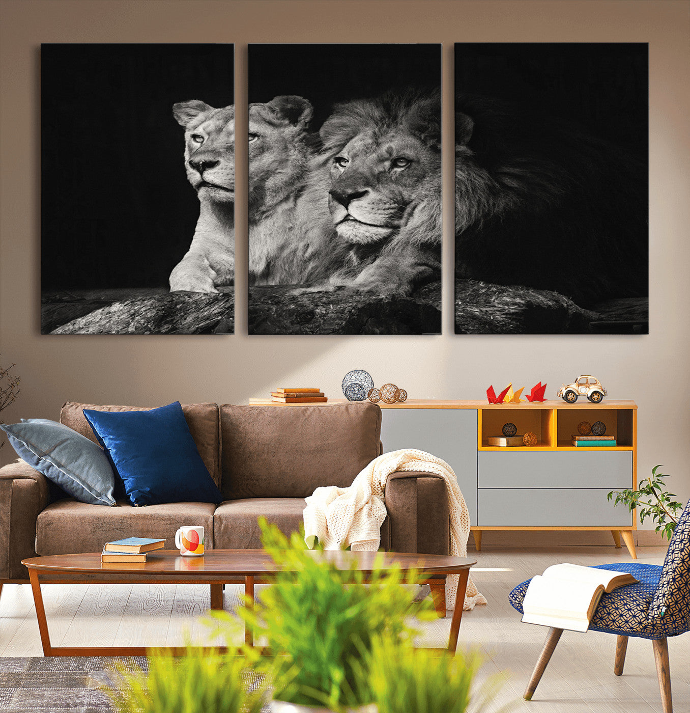 80013-MGV-CV-36X24-Lion and Lioness Wall Art – Black and White Wildlife Photography Canvas Print, African Safari Animal Decor for Office, Bedroom, or