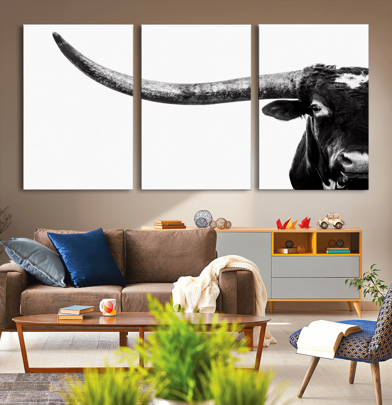 31699-MGV-CV-36X24-Longhorn Wall Art – Black and White Texas Longhorn Cow Canvas Print, Rustic Western Farmhouse Artwork for Living Room, Bedroom or