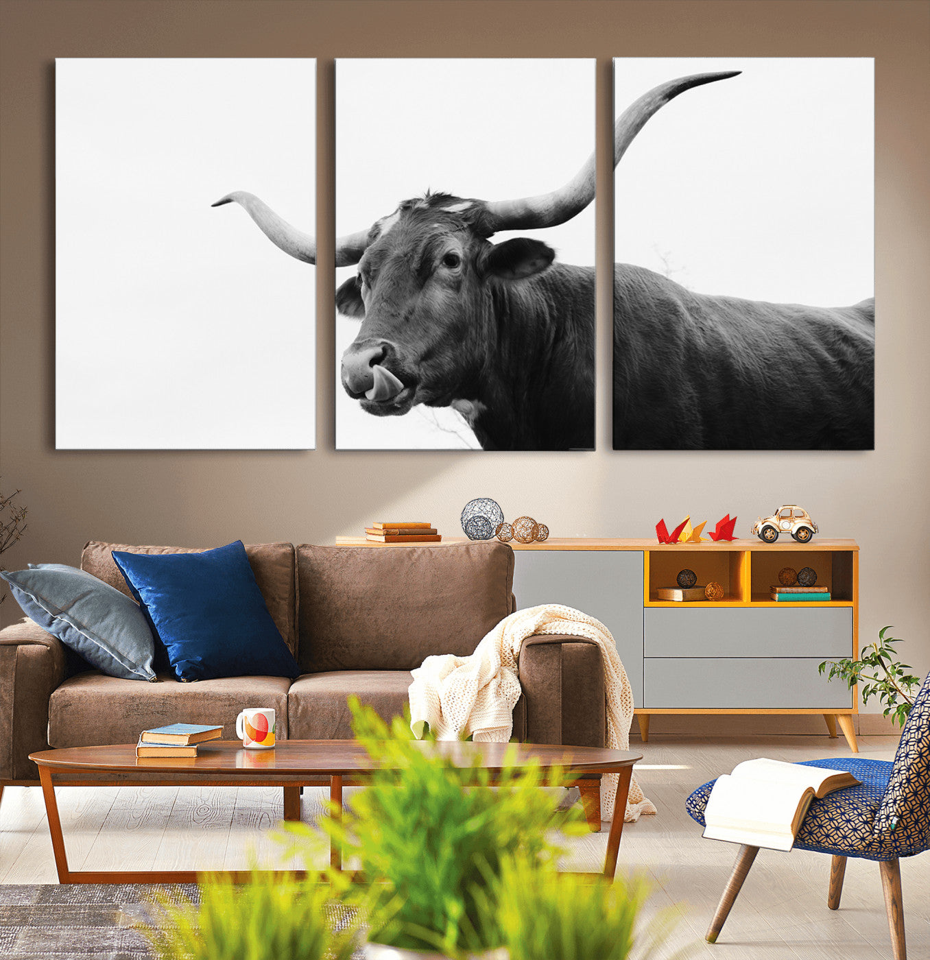 99244177-MGV-CV-36X24-Longhorn Photography Wall Art Canvas Print, Framed Western Cow Decor Art Picture Print, Black White Bull Perfect Modern Rustic