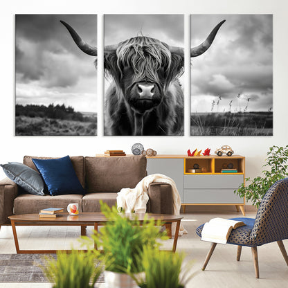 17924-MGV-CV-36X24-Highland Cow Wall Art – Black and White Rustic Longhorn Cattle Canvas Print, Farmhouse Animal Photography Decor for Country Home