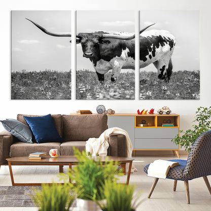 94709-MGV-CV-36X24-Texas Longhorn Wall Art – Black and White Bull Photography Canvas Print, Western Farmhouse Wall Decor for Living Room, Office or